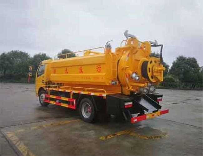 清洗管道油烟机(清洗管道油烟机空调多少钱一个月)