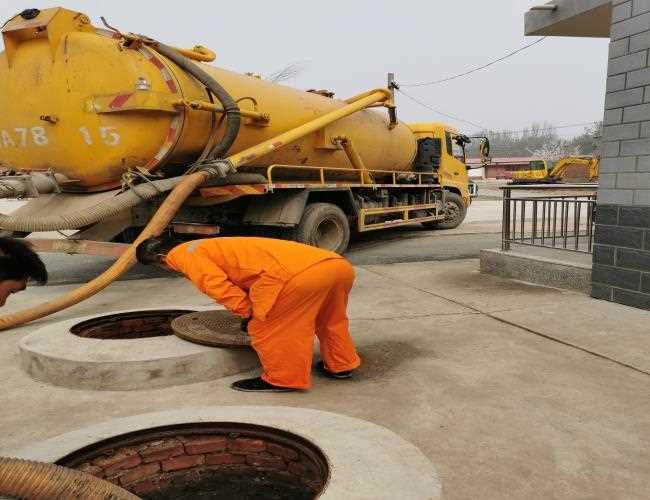 清洗管道油烟机(清洗管道油烟机空调多少钱一个月)